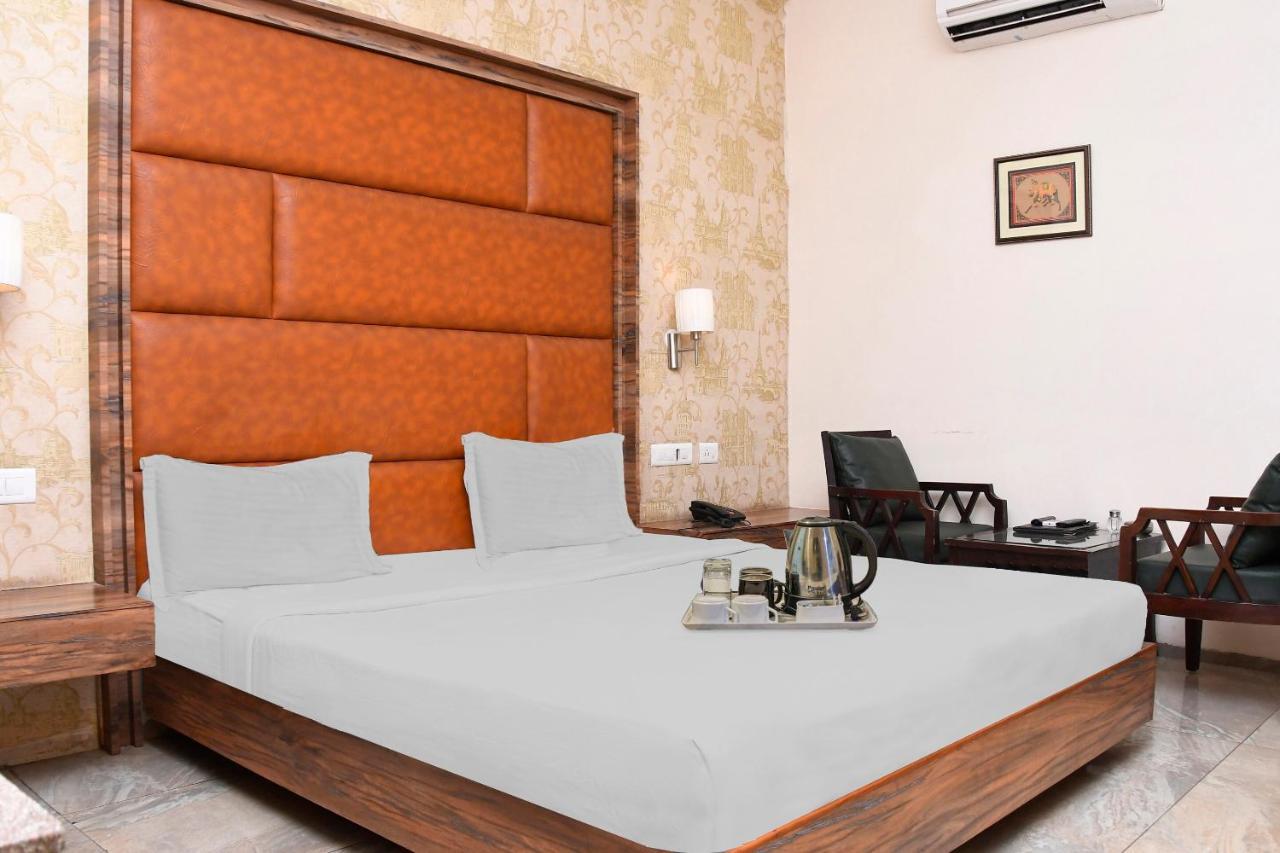 Townhouse 900 Hotel Surya Palace Bhilai Exterior photo