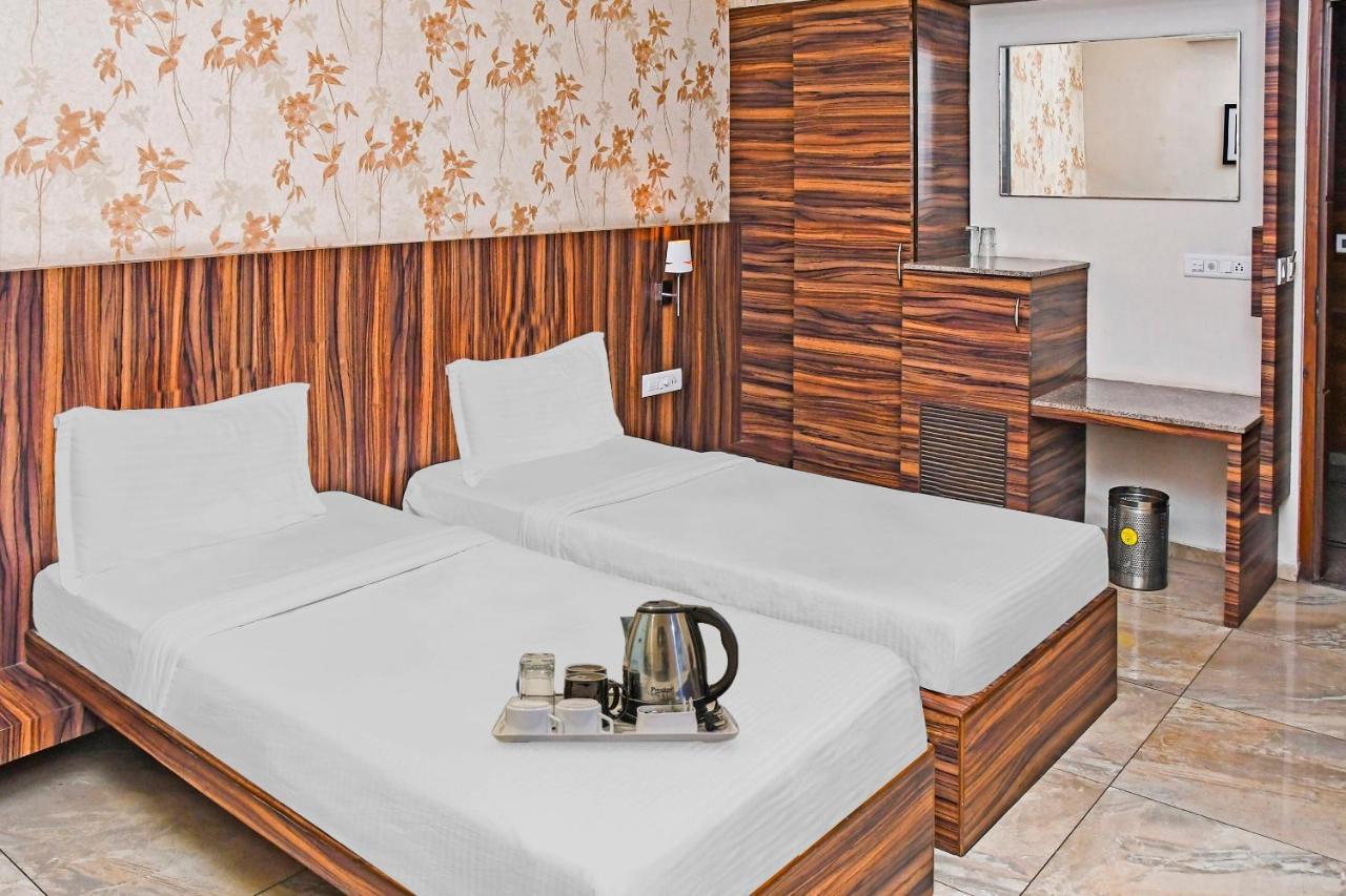 Townhouse 900 Hotel Surya Palace Bhilai Exterior photo