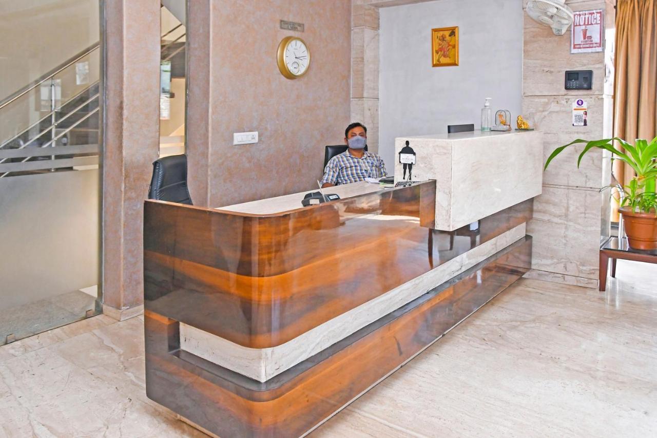 Townhouse 900 Hotel Surya Palace Bhilai Exterior photo