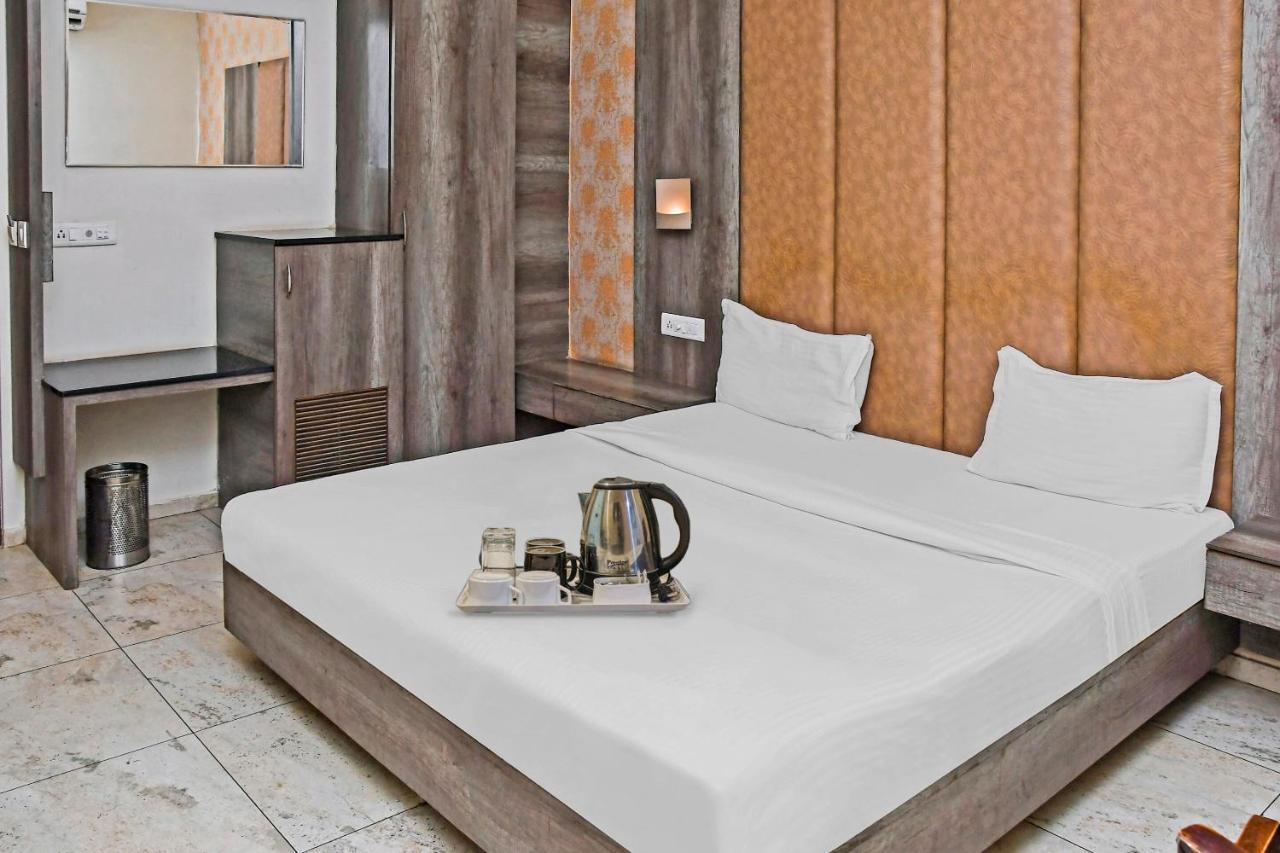 Townhouse 900 Hotel Surya Palace Bhilai Exterior photo